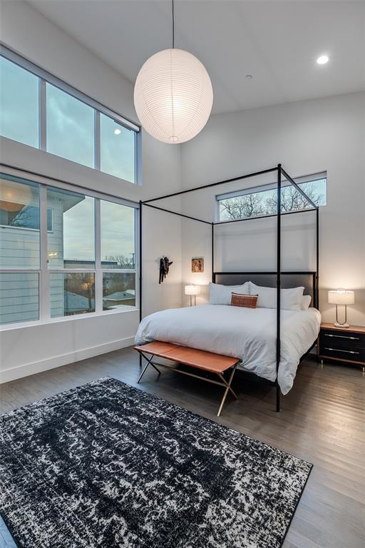 5915 Lindell Condo - Residential