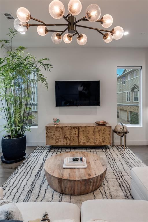 5915 Lindell Condo - Residential
