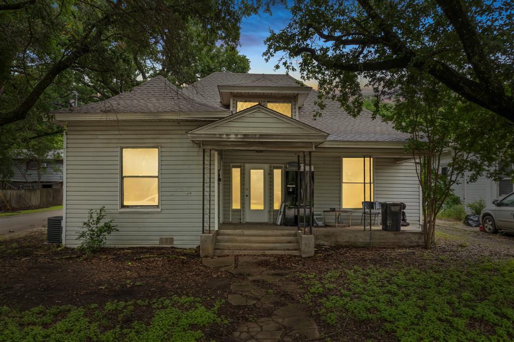 Turnkey Investment property or move in ready for a new homeowner!  Amazing location, close access to I-35 and downtown Hillsboro, easy commute to Waco and Fort Worth. The main house features 2bed 2bath and the ADU features 1bed 1bath! So many options with this property, whether you rent out both units or live in one and rent out the other to offset expenses! Low maintenance setup with excellent rental history! New roofs in 2022. Do not miss out on this rare opportunity!