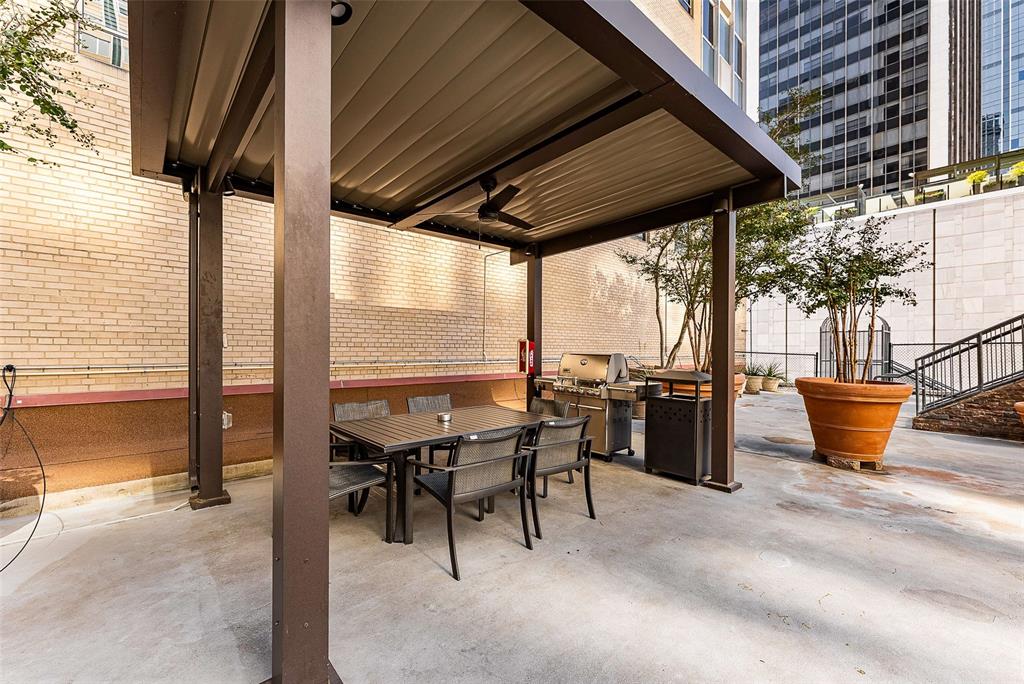 1505 Elm Street Condos - Residential