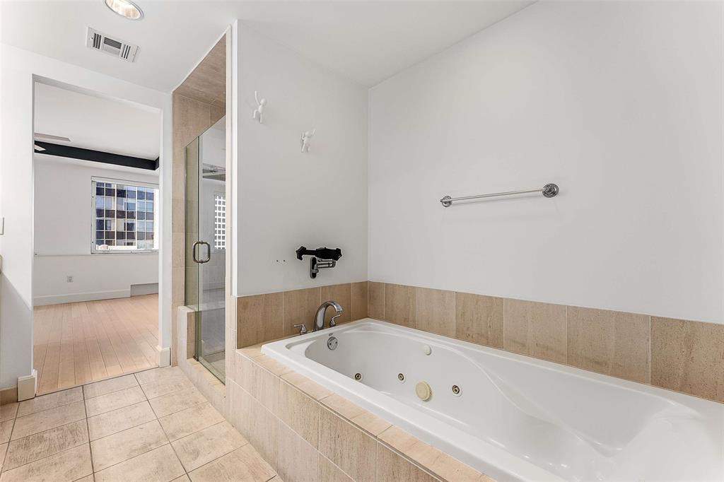1505 Elm Street Condos - Residential
