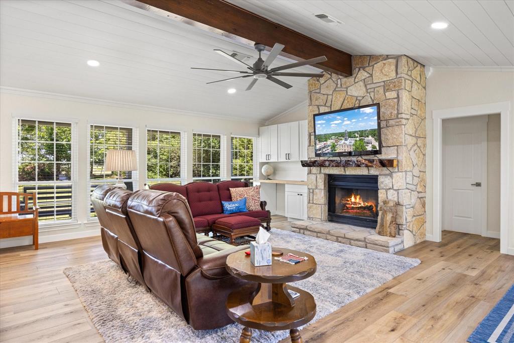 Sealey Ridge - Residential