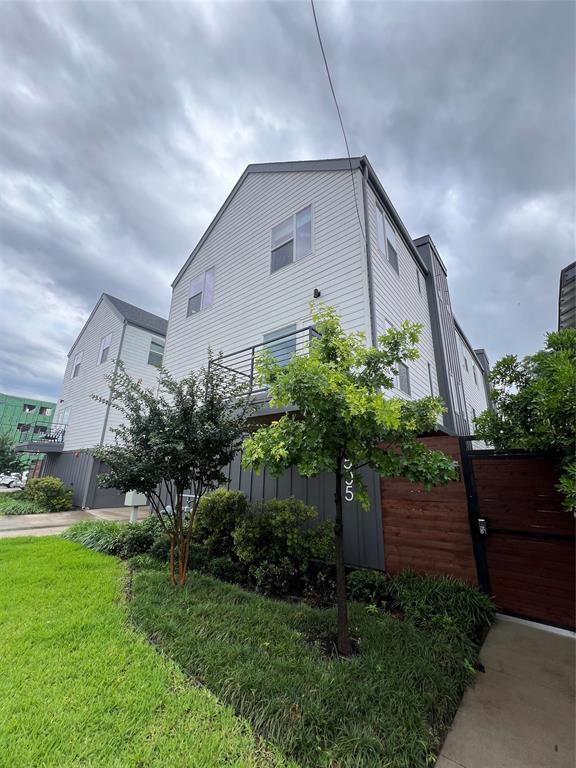 Garrett Park Townhomes - Residential