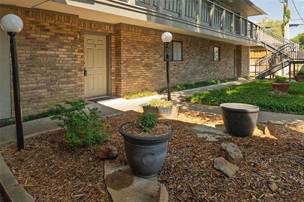 Byers Square Condominiums - Residential