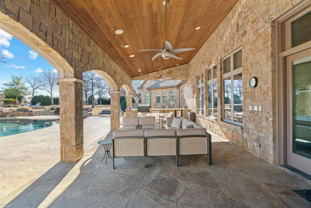Chateau Du Lac Ph I - Residential