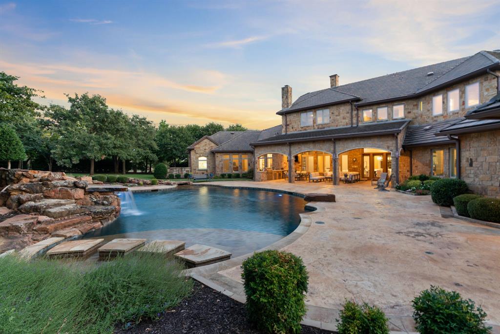Chateau Du Lac Ph I - Residential