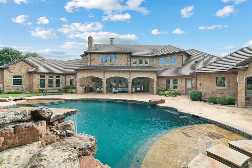 Chateau Du Lac Ph I - Residential