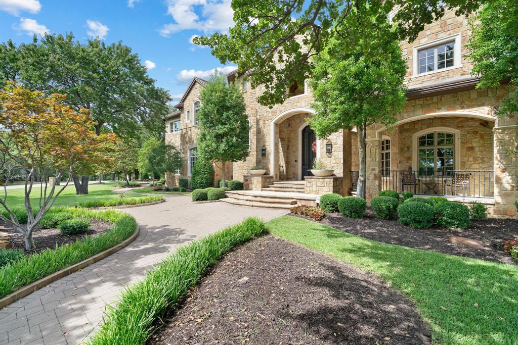 Chateau Du Lac Ph I - Residential