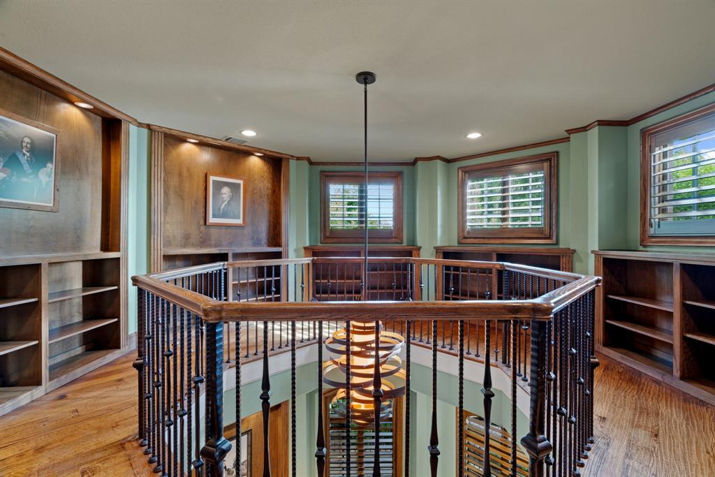 Chateau Du Lac Ph I - Residential