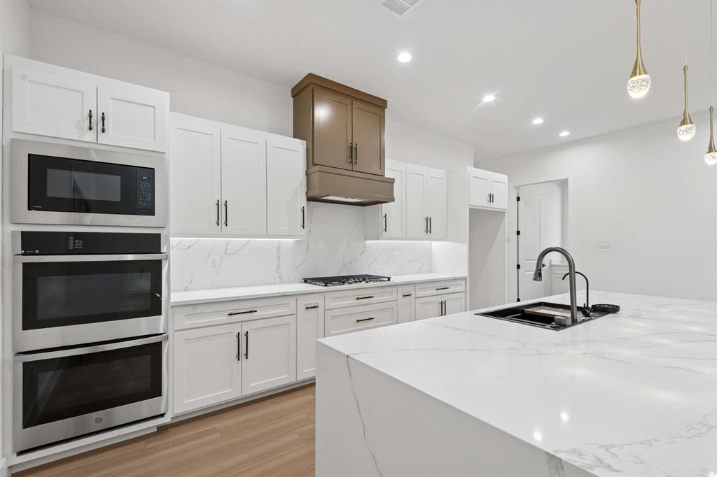 Lake Country Estates Add - Residential
