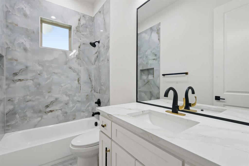Lake Country Estates Add - Residential