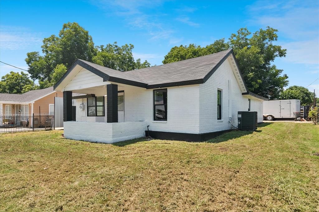 Thomas - Residential