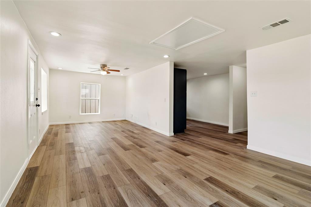 Thomas - Residential