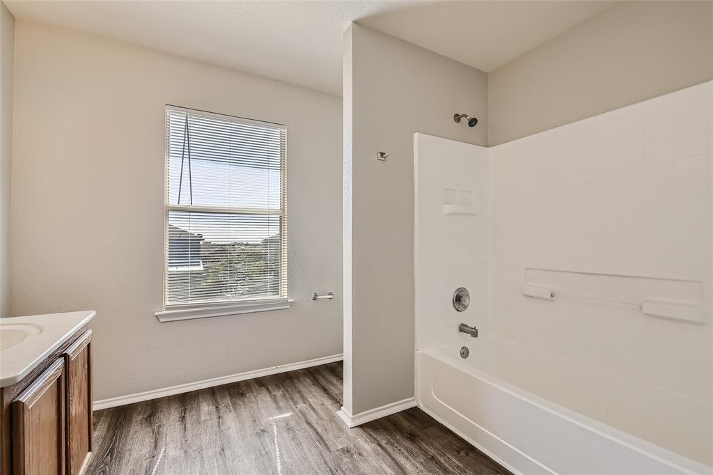 Karsen Heights Add Ph III - Residential Lease
