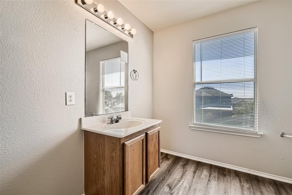 Karsen Heights Add Ph III - Residential Lease