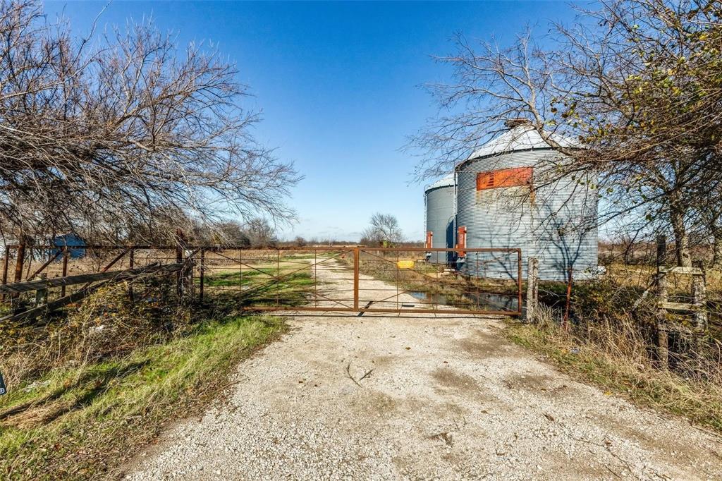 Rare 45.6-Acre Development-Ready Property in Farmersville!
Don’t miss this exceptional opportunity to own 45.6 acres of prime land in the highly sought-after Farmersville area. This versatile property features a stunning nearly 1-acre pond surrounded by mature hardwoods, open pastures, and scenic natural terrain—offering the perfect balance of natural beauty and development potential.
Already development-ready, the property includes 10 separate electrical meters, rural water access, established road access, and no HOA restrictions. Annual property taxes are just $42, making this an incredibly low-cost investment.
Highlights include multiple cleared building sites, two storage silos, and ideal topography for residential development, a private estate, ranching, or a multi-family compound. Conveniently located just minutes from downtown Farmersville with easy access to major highways.
Whether you're an investor, developer, or looking for your dream property, this rare offering is ready for immediate use with infrastructure already in place.