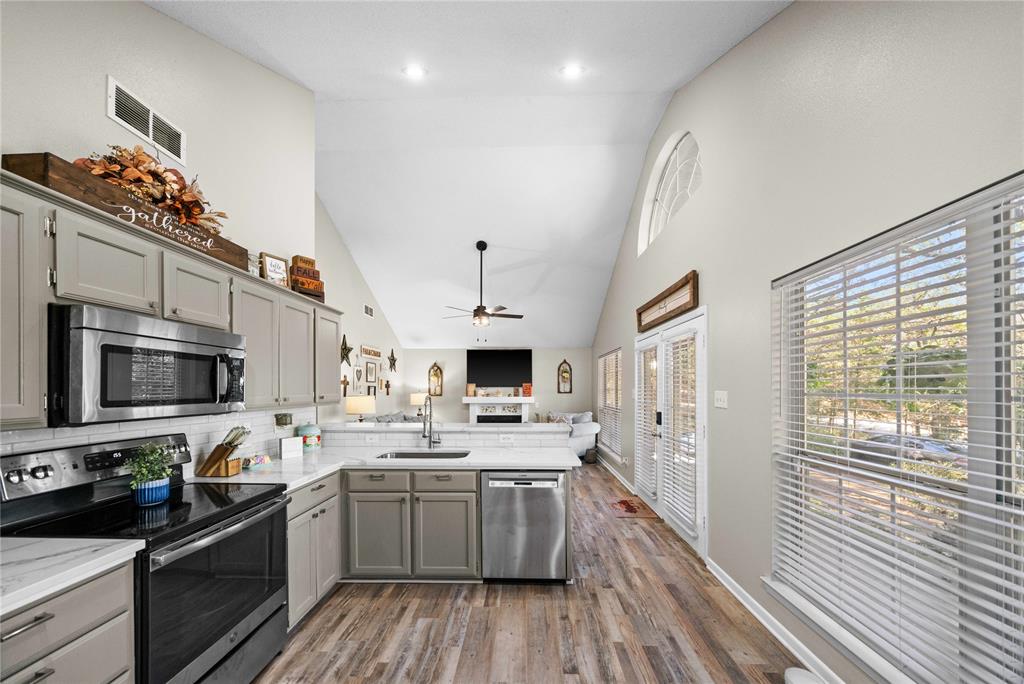 Holly Lake Ranch - Residential