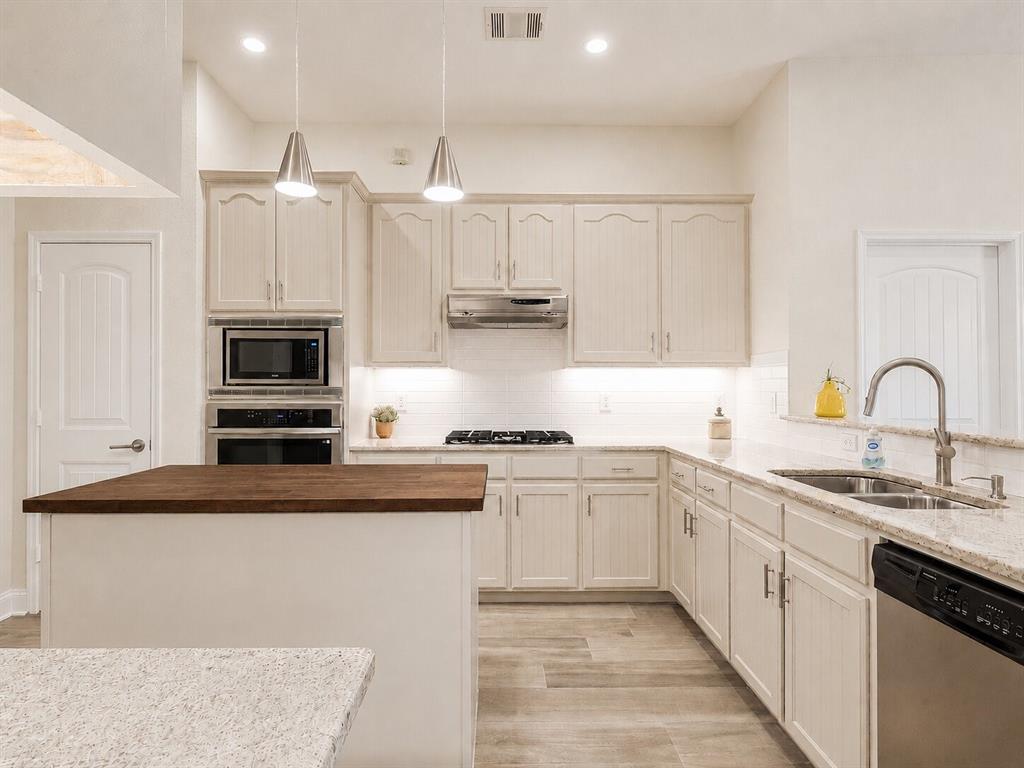 MCKINNEY GREENS - Residential