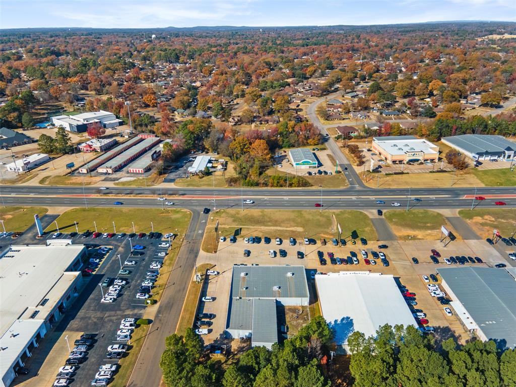 Harleys Corner - Commercial Sale