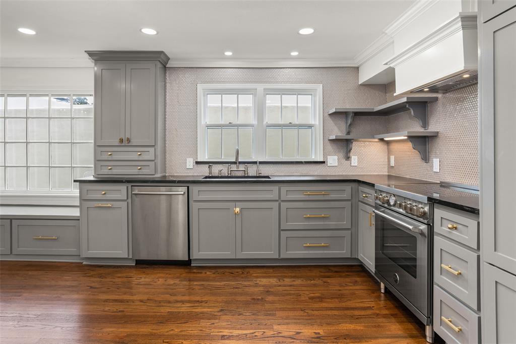 Chamberlain Arlington Heights 1st - Residential