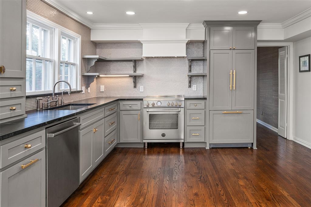 Chamberlain Arlington Heights 1st - Residential