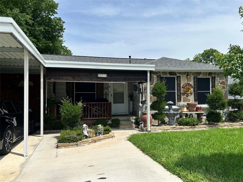 Cozy well-maintained open concept home, 2 bedrooms, 1 bathroom, 2 eating areas, dining room, island in kitchen, granite countertops, nice cabinets. Entry way is spacious potential for an office with window view. This home offers a large backyard with deck, covered workshop & storage area, ideal for adding additional rooms. Front yard offers nice landscaping with evergreens, a few trees for serene enjoyment. Elementary, middle school & high school are within a 5-minute walk to this property,
