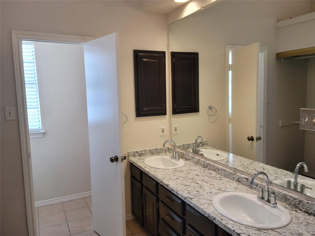 Brentwood Place Ph 02 - Residential Lease