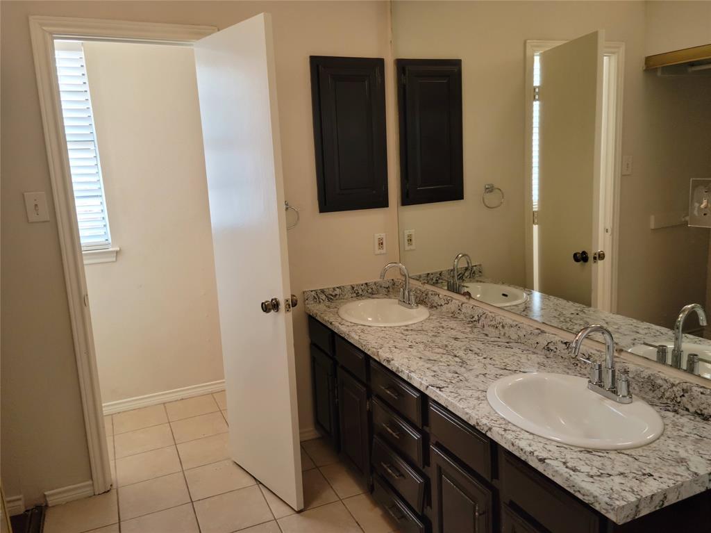 Brentwood Place Ph 02 - Residential Lease