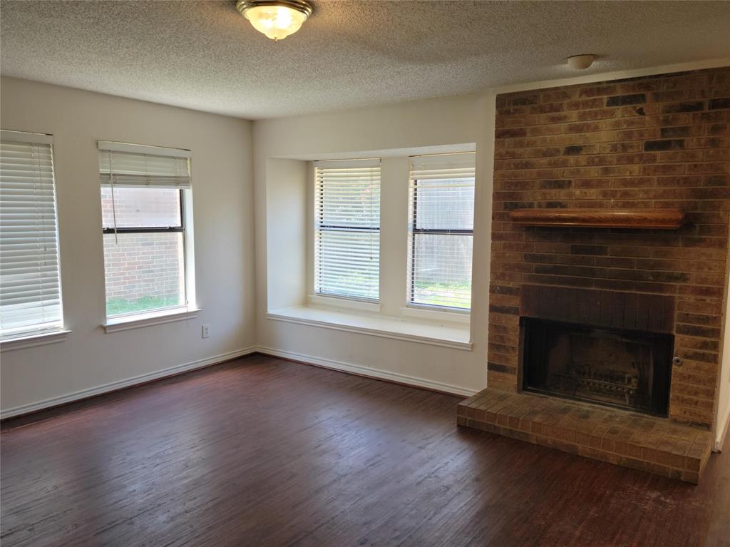 Brentwood Place Ph 02 - Residential Lease