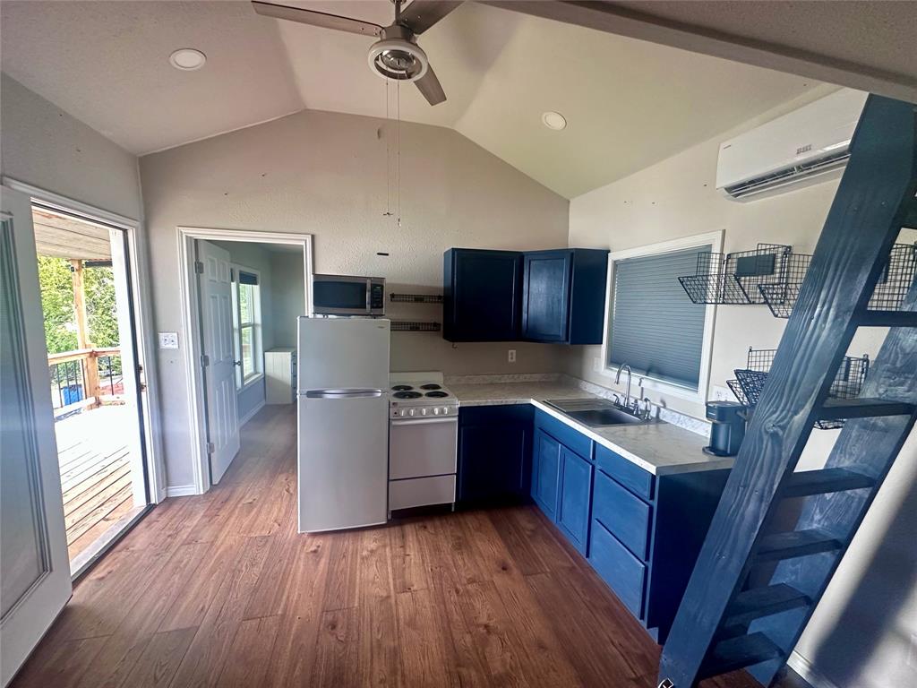 Comanche shores - Residential
