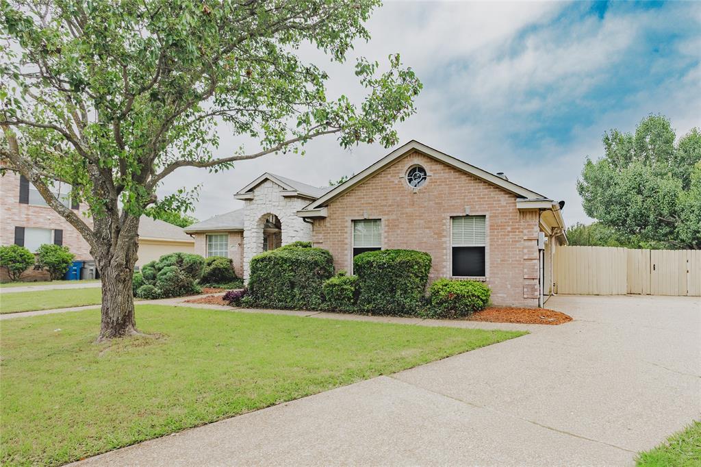 Oaks #3 The - Residential