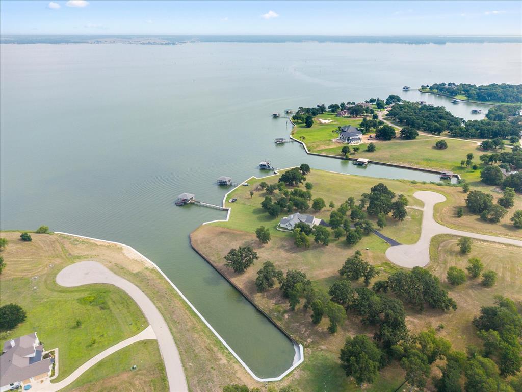 Admiral Shores on Richland Chambers Lake - Land