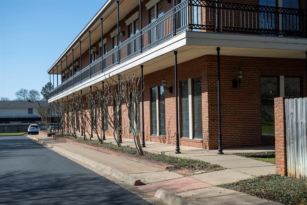 NA - Commercial Lease