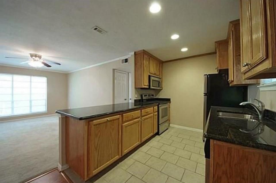 Hollows North Condo - Residential