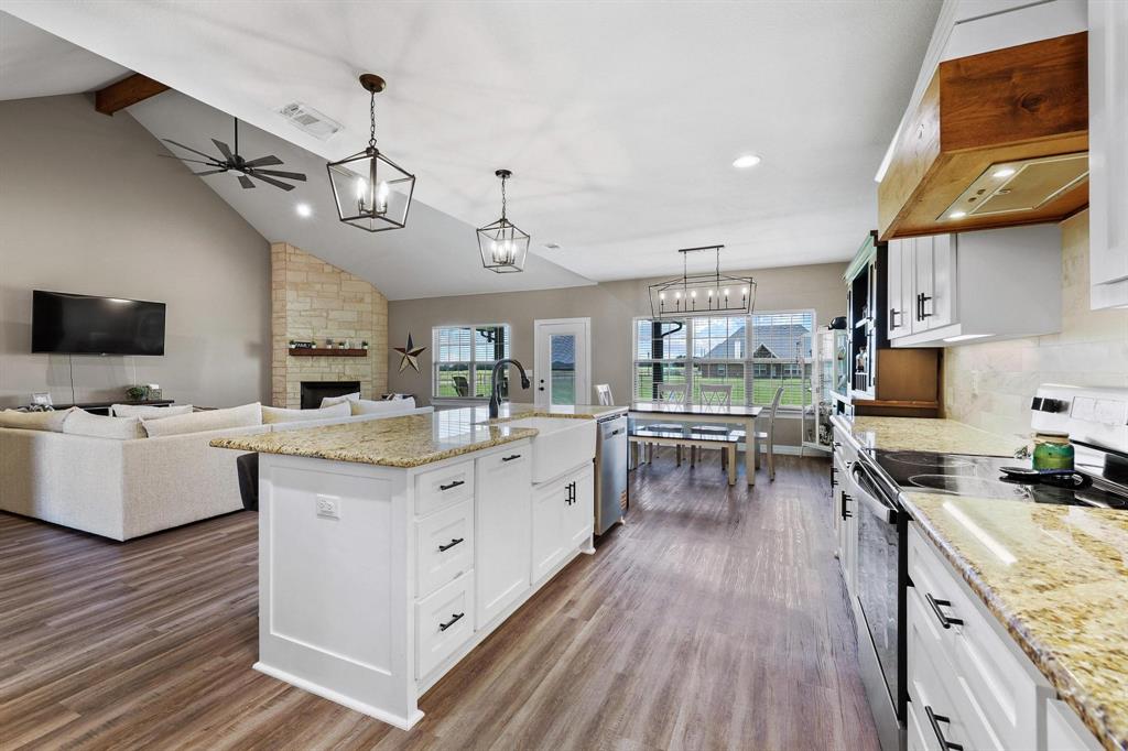 WINDHAVEN FARMS PHASE 1 & 2 - Residential