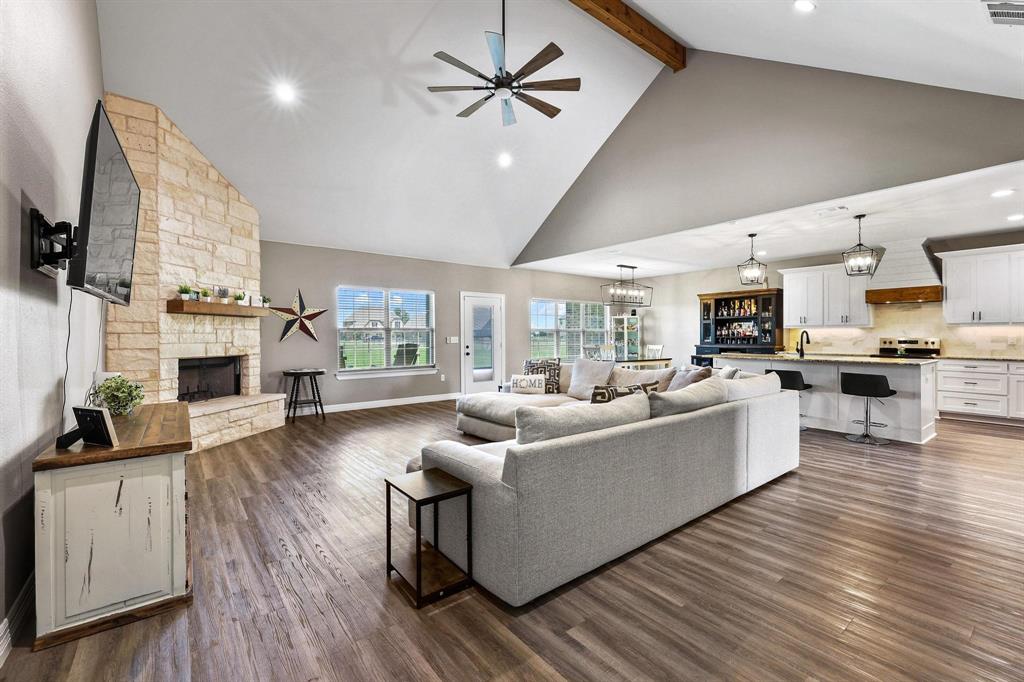 WINDHAVEN FARMS PHASE 1 & 2 - Residential