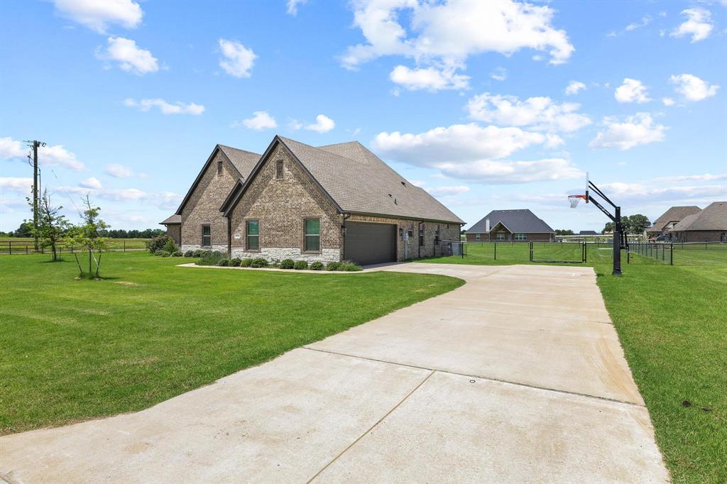 WINDHAVEN FARMS PHASE 1 & 2 - Residential