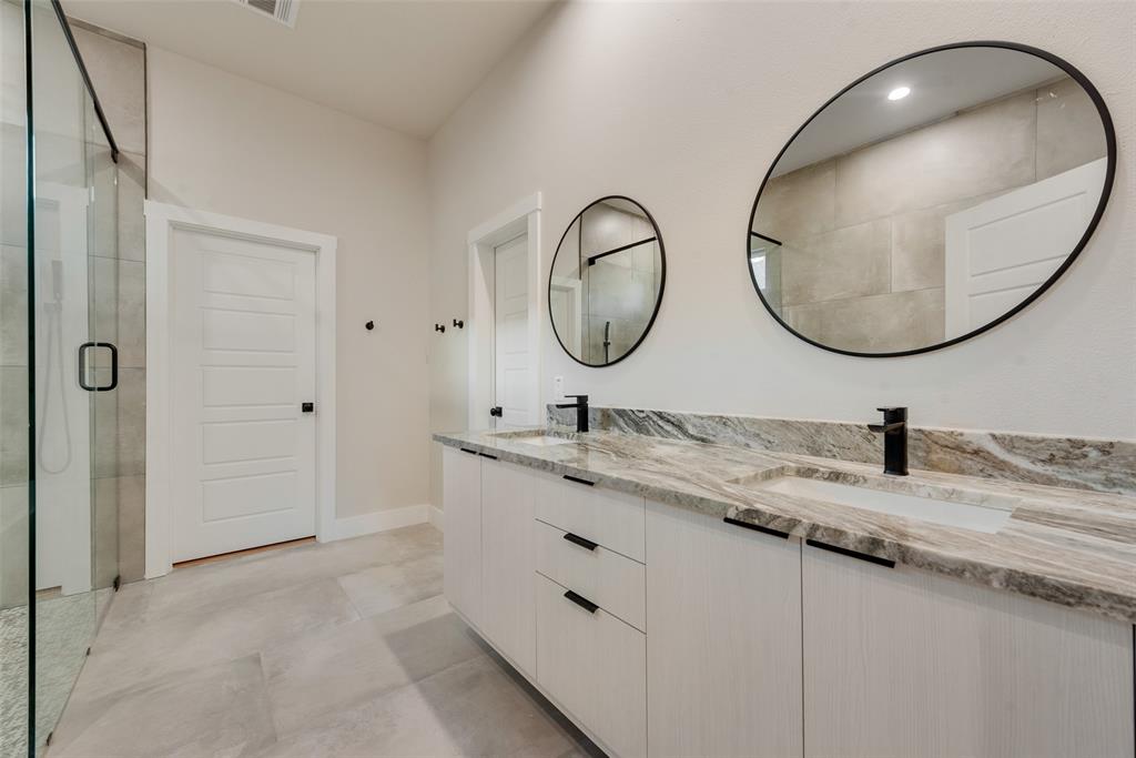 Elmwood 02 - Residential
