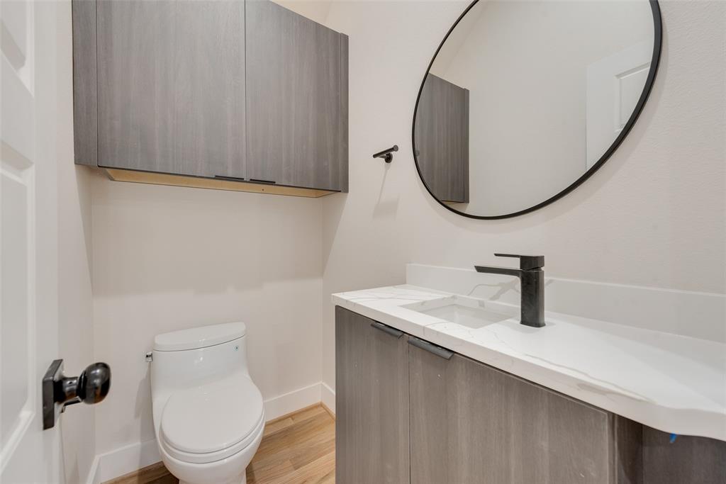 Elmwood 02 - Residential