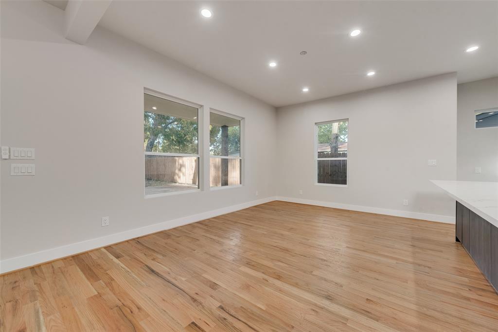 Elmwood 02 - Residential