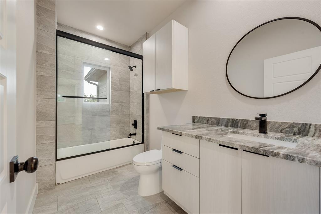 Elmwood 02 - Residential