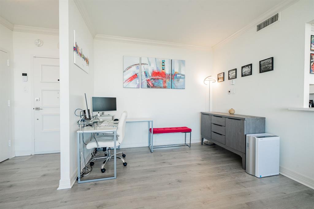 PRESTON TOWER CONDO - Residential
