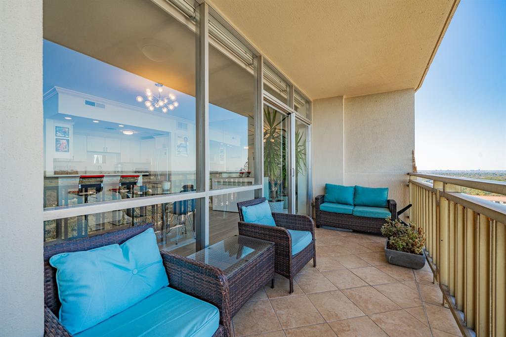 PRESTON TOWER CONDO - Residential
