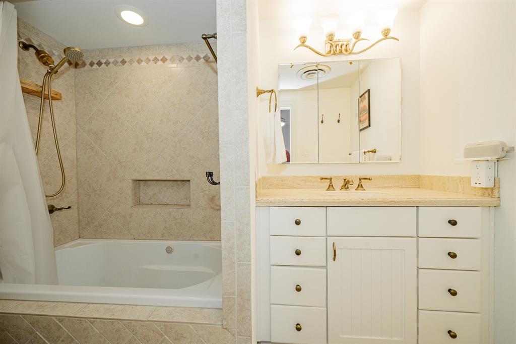 PRESTON TOWER CONDO - Residential