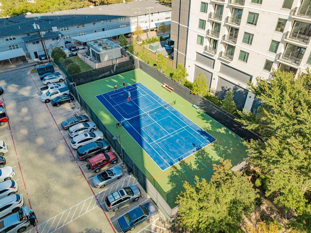 PRESTON TOWER CONDO - Residential