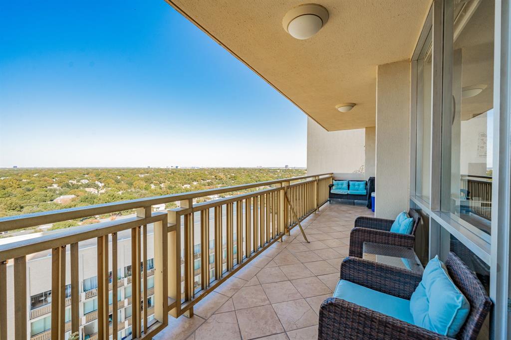 PRESTON TOWER CONDO - Residential