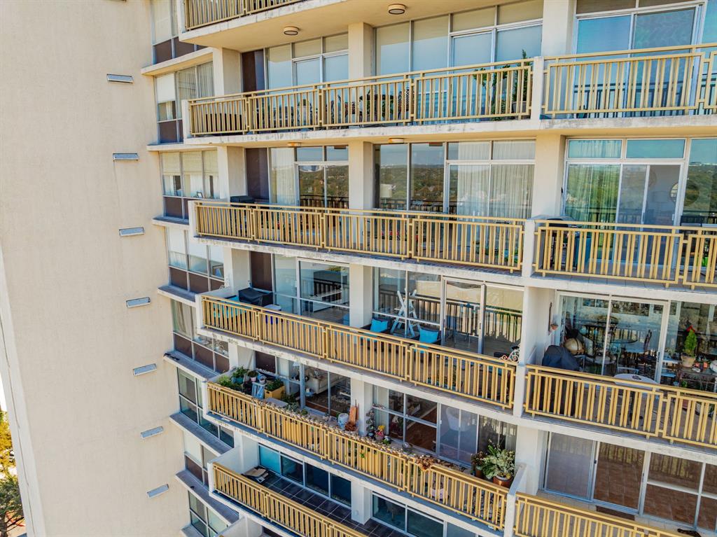 PRESTON TOWER CONDO - Residential