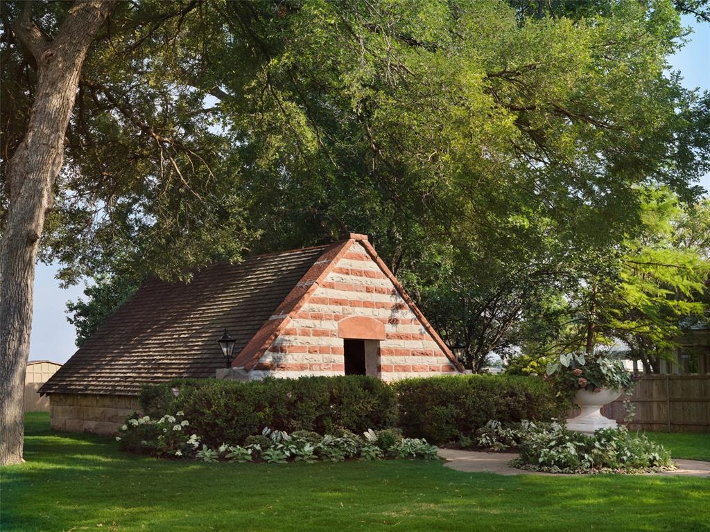 Cottonland Castle - Residential