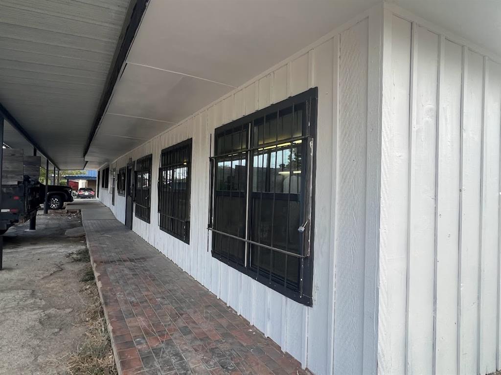 LAWN PLACE #1 - Commercial Sale