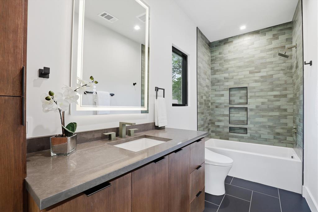 Northwood Hills 01 - Residential
